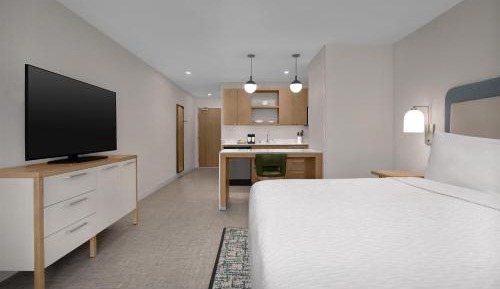 Efficiency King Suite 