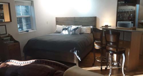Triple Room with Private Bathroom