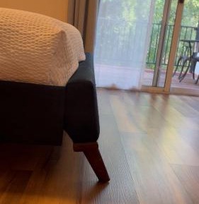 One Queen Bed