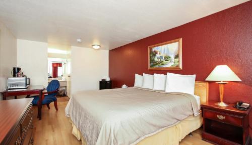 Superior King Room Smoke Free