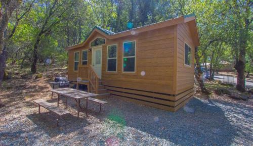 One-Bedroom Cottage