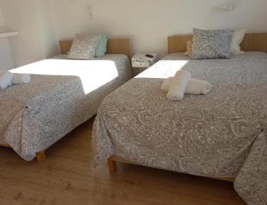 Standard Twin Room with Shared Bathroom