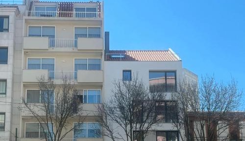 Studio with Balcony