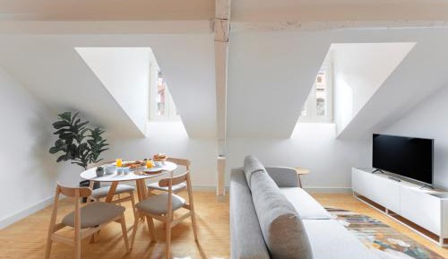 Two-Bedroom Deluxe Apartment