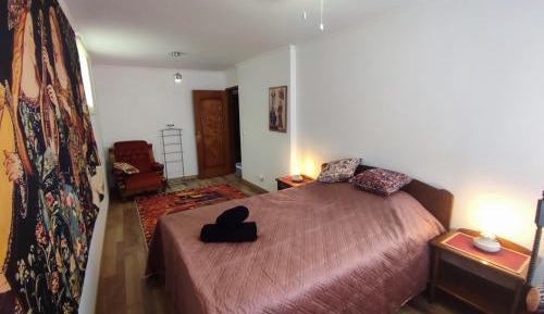 Queen Room with Shared Bathroom
