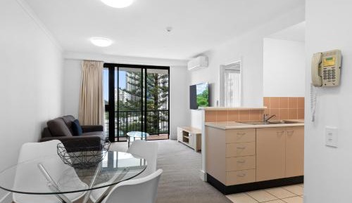 1 Bedroom Apartment