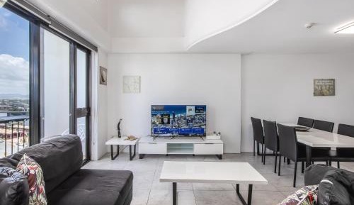 2 Bedroom Ocean View Sub Penthouse