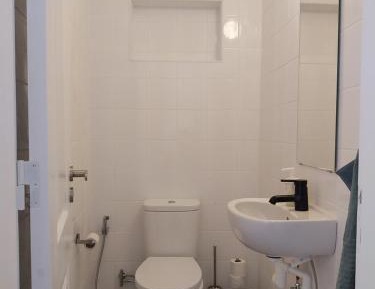 Single Room with Shared Bathroom