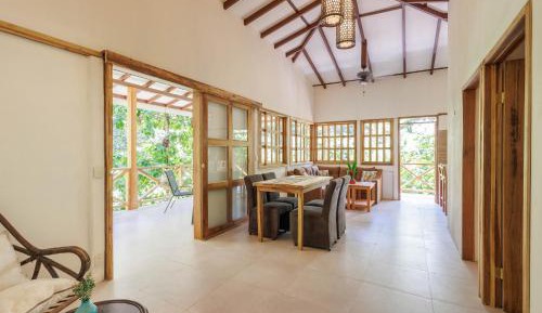 Three-Bedroom Vacation Home 
