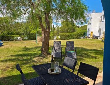 One-Bedroom Apartment with Garden