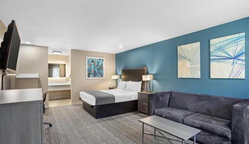 Queen Room with Sofa Bed