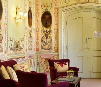  Special Suite (2 Adults +1 Child)