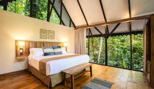 Bungalow 1 King Bed