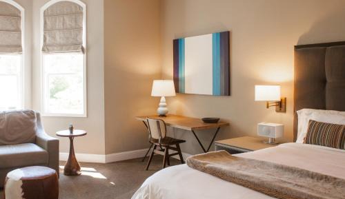 Luxury King Room
