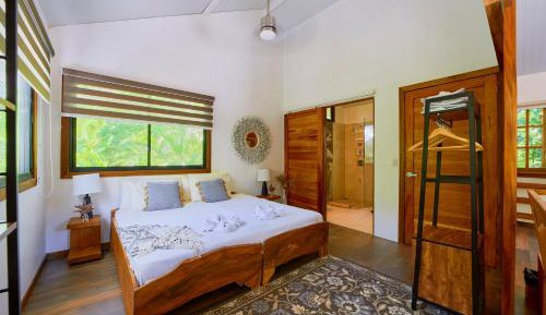 One-Bedroom Bungalow