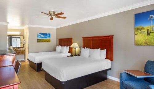 Queen Room with Two Queen Beds - Non-Smoking