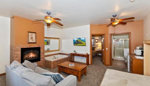 One-Bedroom Suite