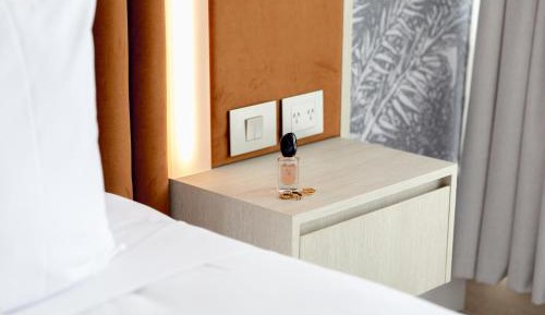 Amora Premier King Balcony