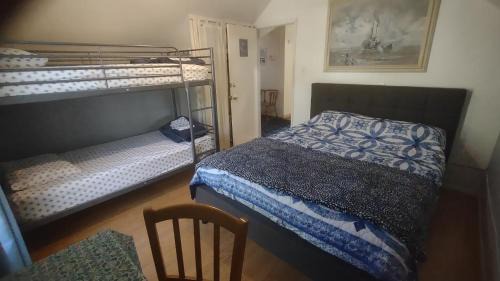 Economy Quadruple Room