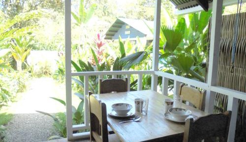 Bungalow (4 Adults)