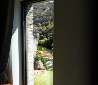 Deluxe Double or Twin Room with Balcony