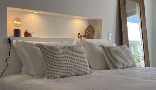 Queen Room with Garden View