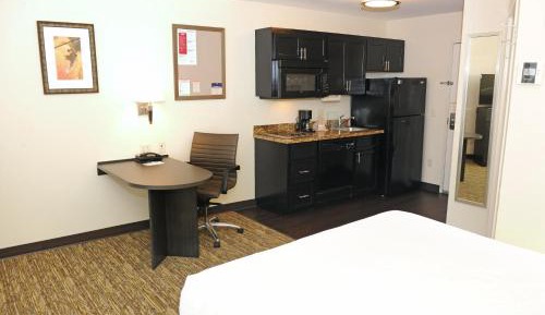 Queen Studio Suite