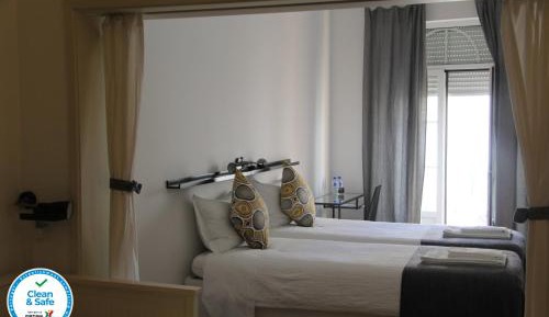 Family Room (4 Adults)