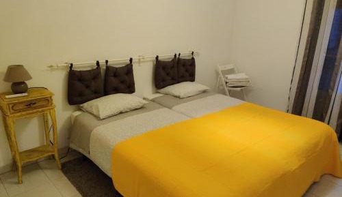 Double Room with Shared Bathroom