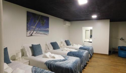 Quadruple Room with Bathroom