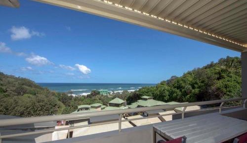 One-Bedroom Apartment with Sea View