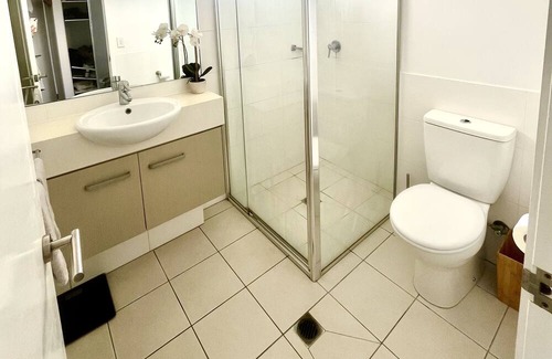 Mermaid Beach Condo | Coastal paradise in Mermaid Beach. 2 Bedroom Condo steps from the beach.