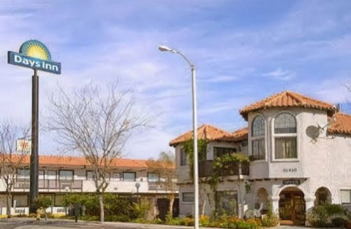 Castaic Hotel | Days Inn by Wyndham Castaic Six Flags Magic Mountain