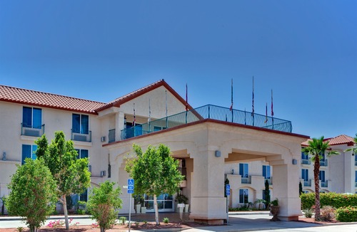 Calexico Hotel | Holiday Inn Express Calexico, an Ihg Hotel