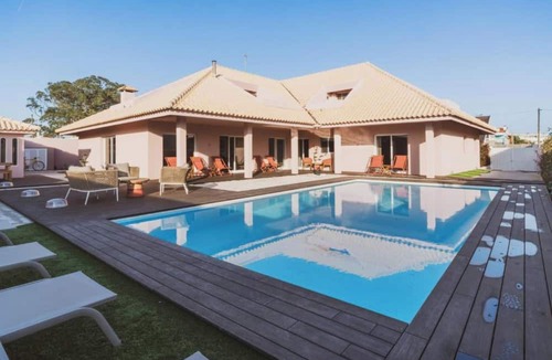 Esmoriz House | BeSunny Slowness n' Outdoors - Gineta - Twin Room with Private Garden