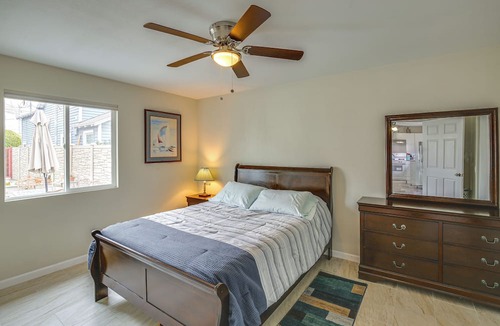Inglewood House | Pet-Friendly Inglewood Home ~ 1 Mi to Kia Forum!