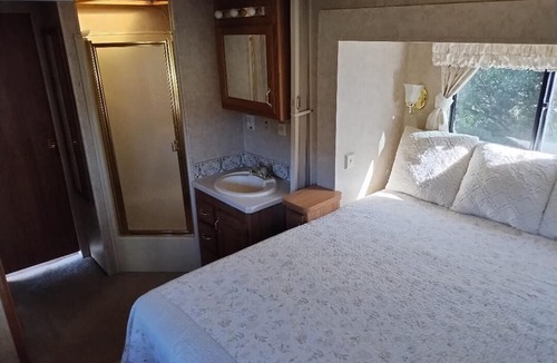 Guatay House | San Diego Mountain RV Camping! Less than an hour to the beach!