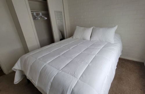 Wickenburg House | Welcome to Wickenburg. Clean home located less than a mile from downtown