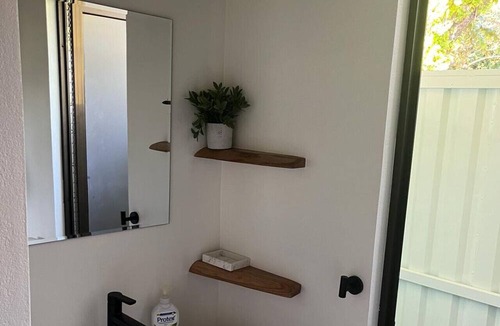 Uvita Cabin | Modern Jungle Cabana#5 - 1 Bedroom Queen bed & private bathroom, close to beach