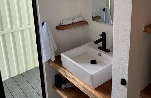 Uvita Cabin | Modern Jungle Cabana#7 - 1 Bedroom Queen bed & private bathroom, close to beach