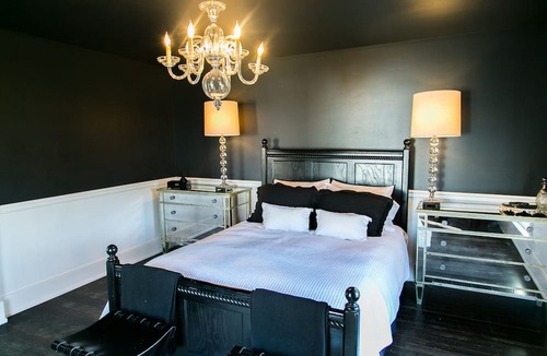 Paso Robles Other | Beautiful vineyard property with farmhouse in CA central coast wine country