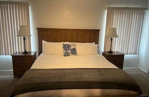 Racquet Club South House | Cozy Comfy Haven with Sparkling Pool & Hot Tub