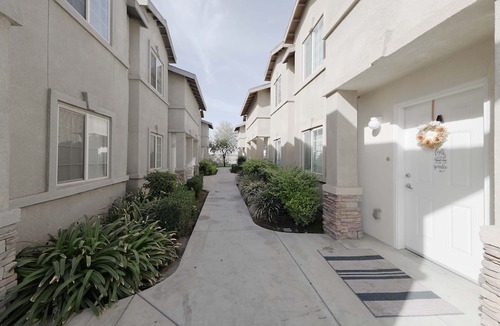 Pumpkin Center Condo | GATED 2 Bedroom/1.5 Bath Townhome FURNISHED