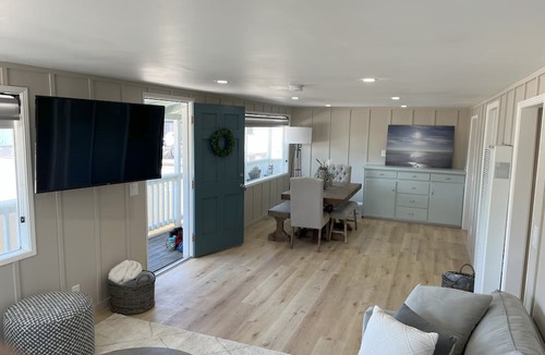 La Selva Beach Apartment | Cozy 1-bedroom apartment in La Selva Beach walking distance to the Beach