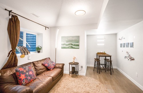 Yorkson Villa | New 2BD Suite Near Events Center