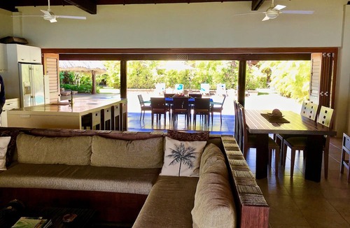 Malolo Lailai Island House | Nai Kawakawa 5 Star, Five Bure Waterfront Complex with Swimming Pool Musket Cove
