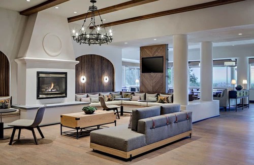 Live Oak Hotel | Pet-friendly Room w/Patio | Scenic Resort w/Mountain Views