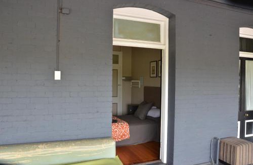 Gatton Hotel | Royal Gatton Hotel