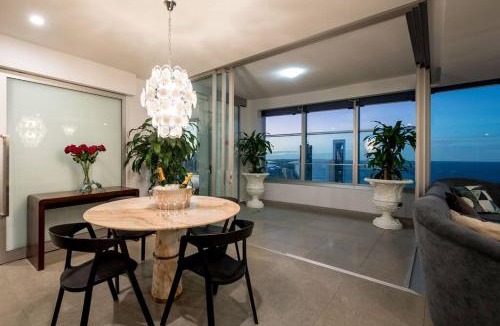 Surfers Paradise House | CLOUD ON 69 / SURFERS PARADISE
