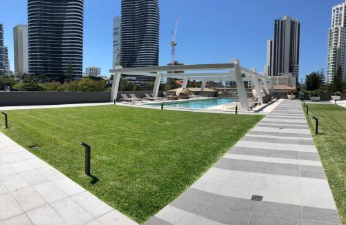Broadbeach Apartment | High-End stylish Apartment by Serain Residences